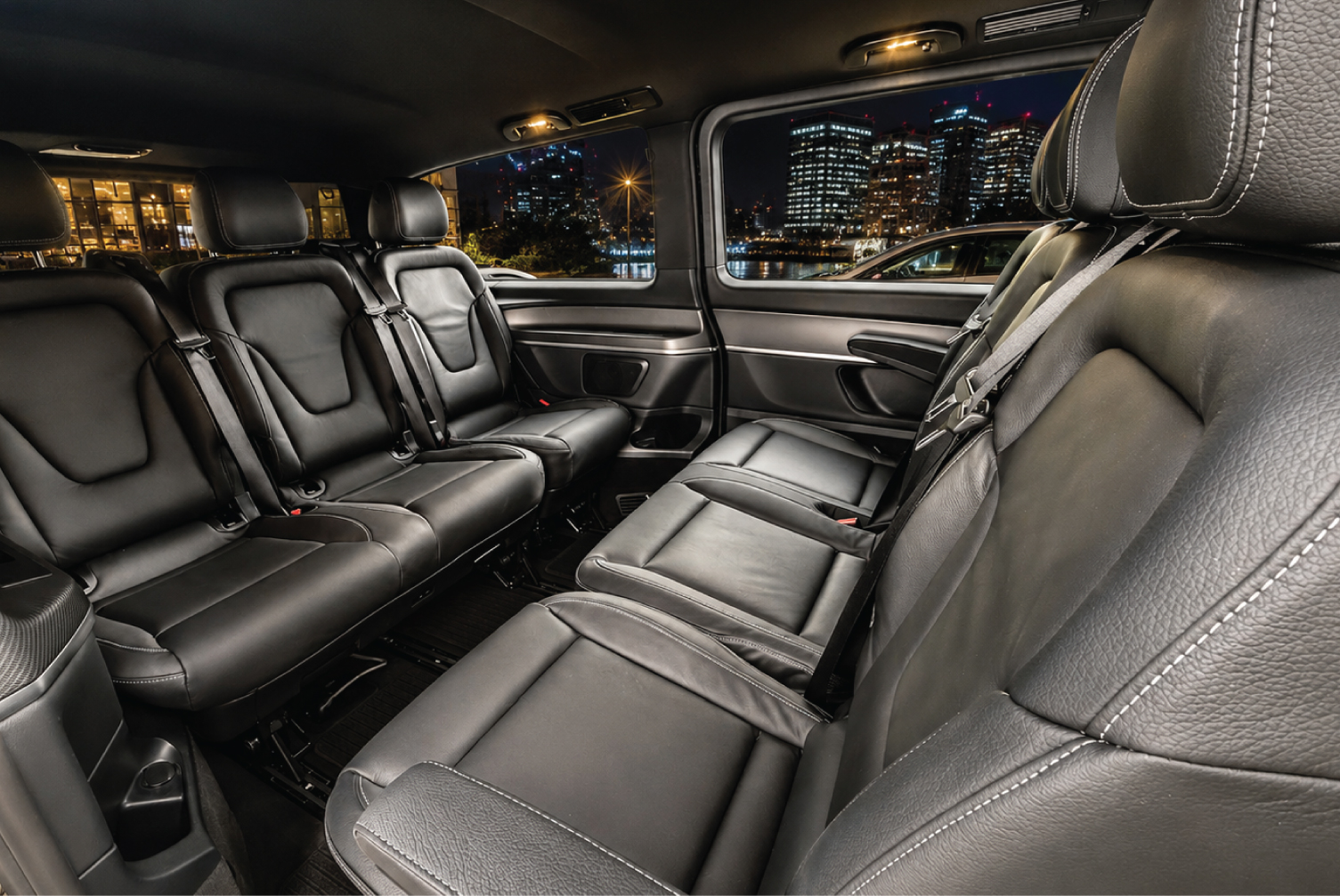 Mercedes-Benz V-Class middle row seating